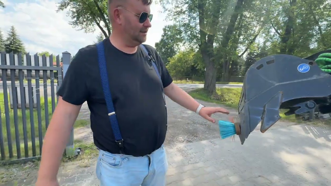 Jak zrobić cos z niczego, zamiatanie Yanmar sv19 ??? Porady #maryanakademia