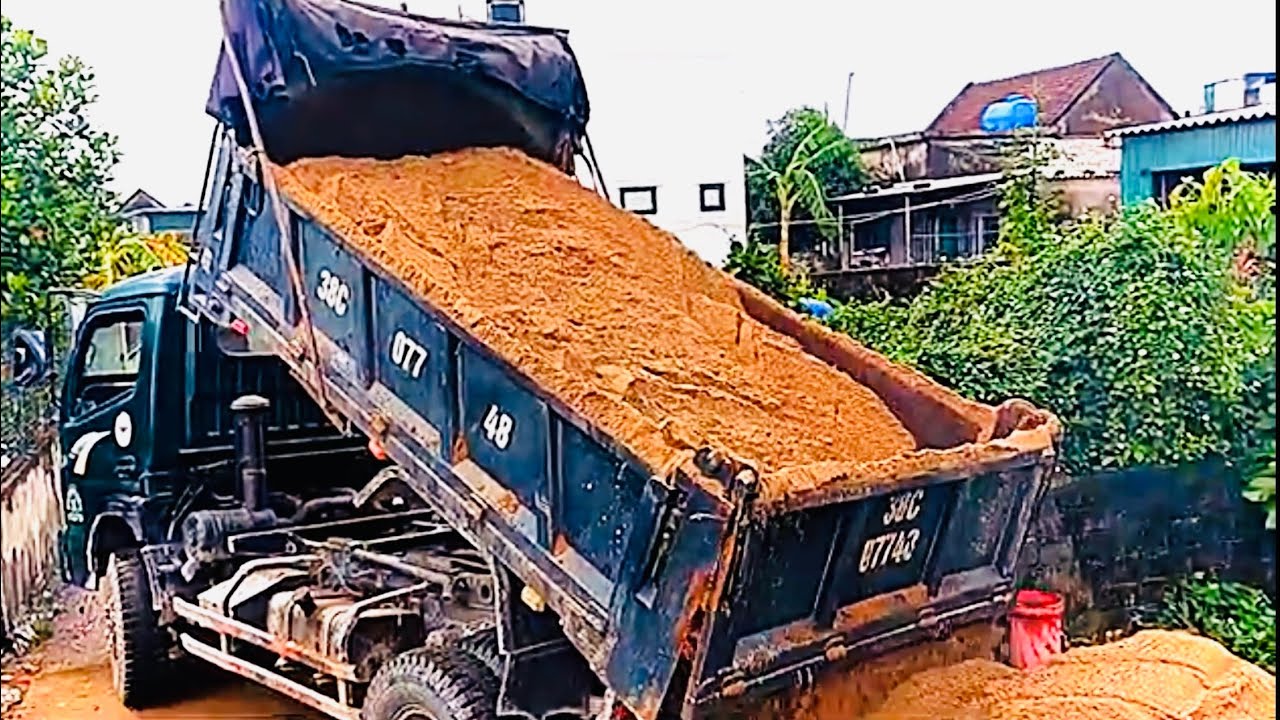 Xe Tải Ben Lùi Đổ Cát Vàng - Xe Công Nông Chở Gạch Siêu Cao Khổng Lồ- Nhạc Xe Tải Hay Quá