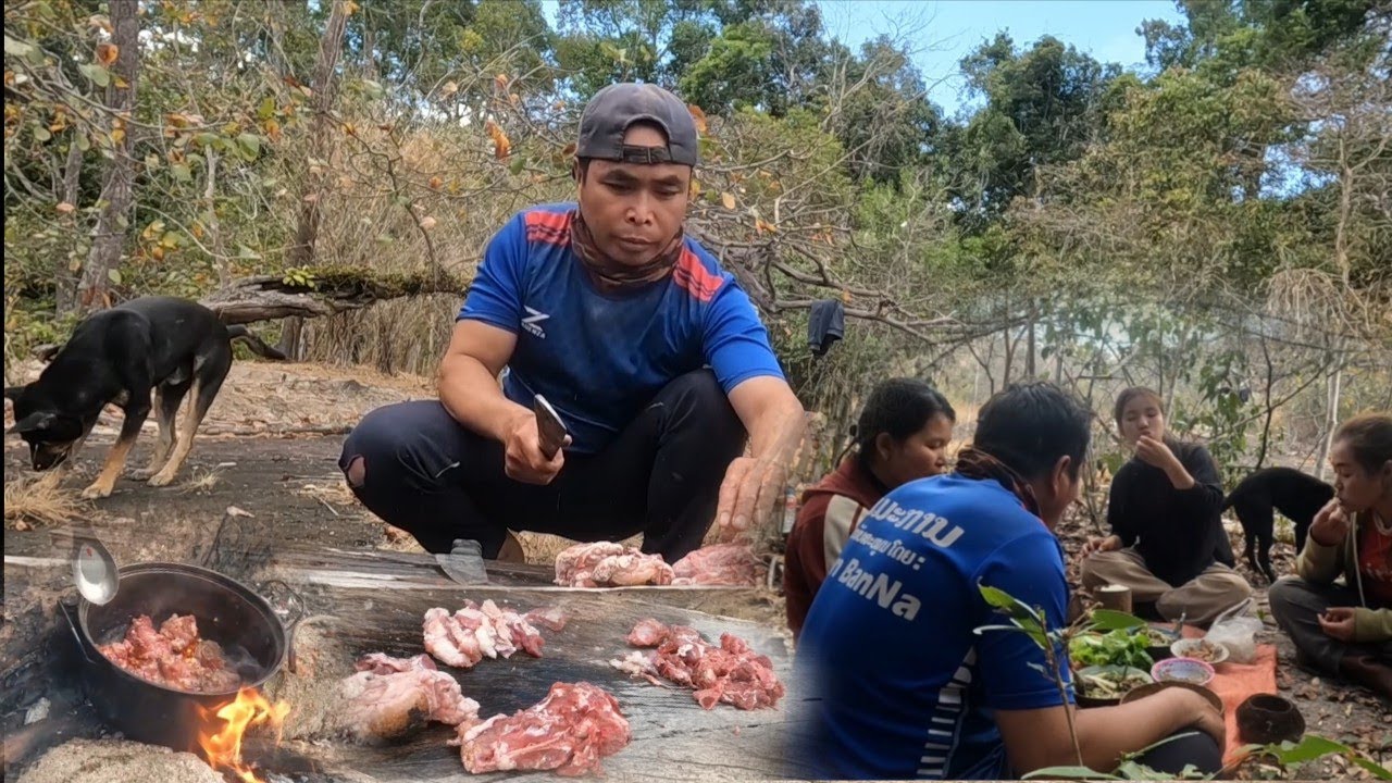 เข้าป่ากับทีมงาน