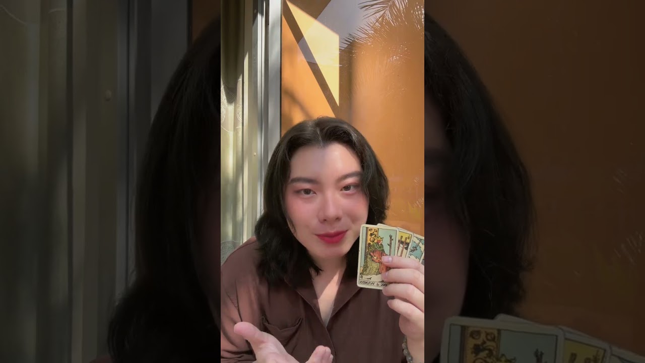 Có phải bạn đang yêu một người không thuộc về mình | Tarot