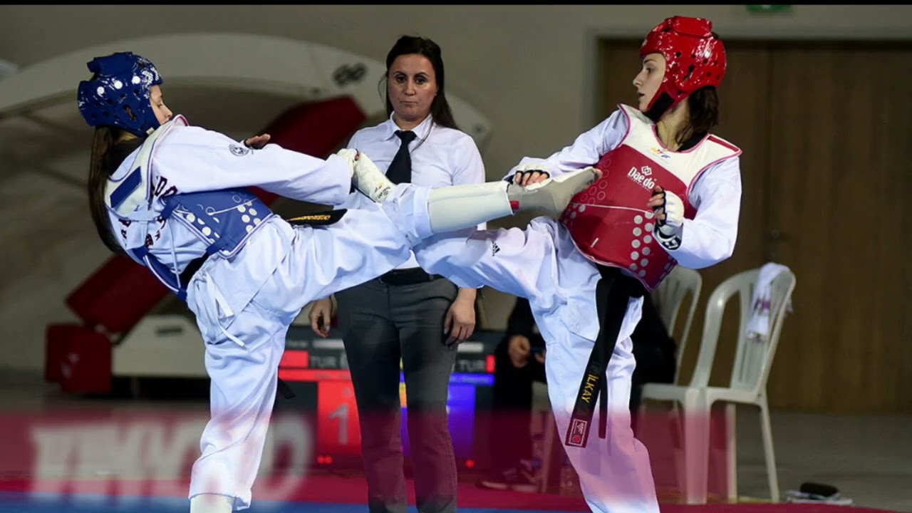 Spor Salonumuzdan Yolu Geçenlere