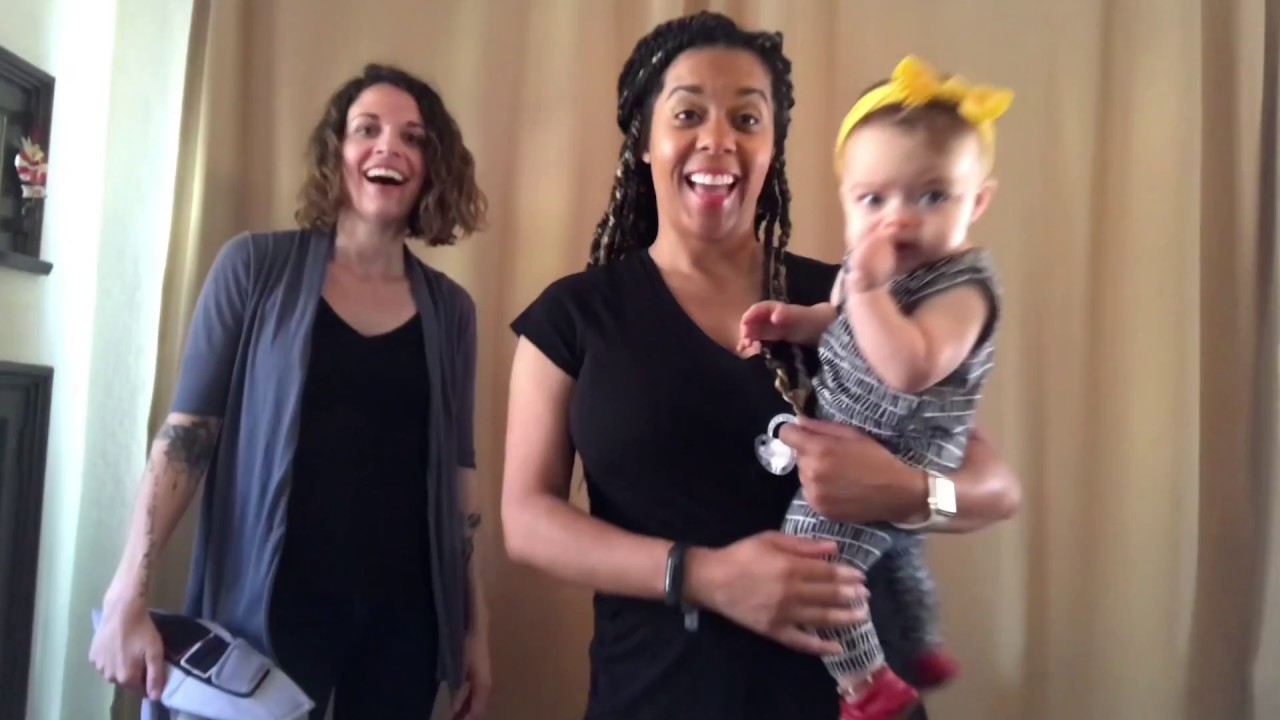 How Do I Put on the Omni 360 Cool Air Mesh? | Ergobaby