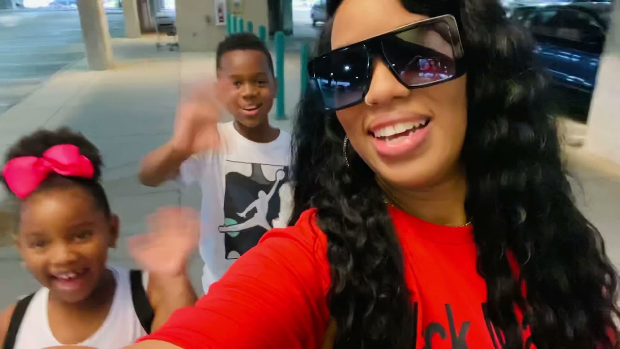 Weekly Vlog 05 | My life as a single mom | Working 2 jobs*WHEW! | Carnival anyone??