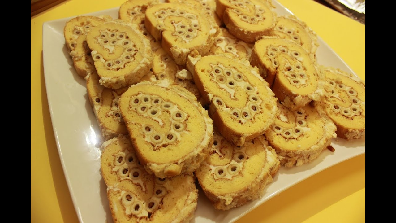 Rolat sa štapićima od kikirikija - Roll with peanut sticks
