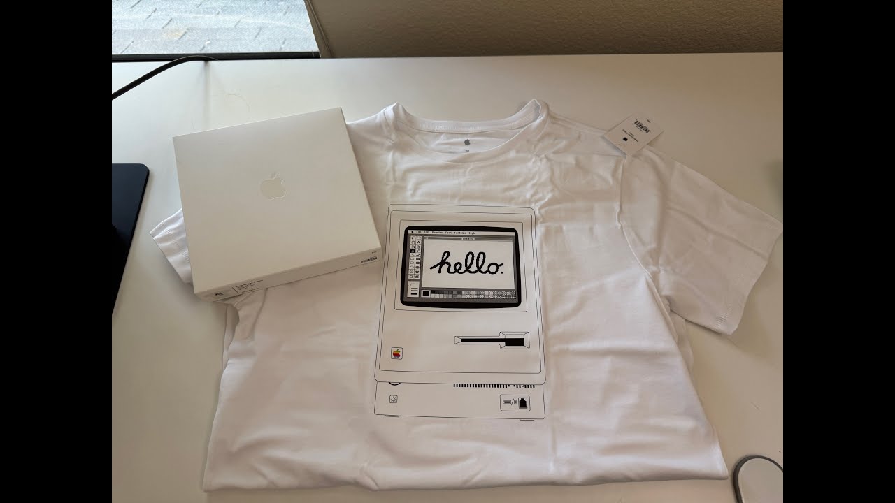 Apple Hello Screen T-shirt Unboxing!