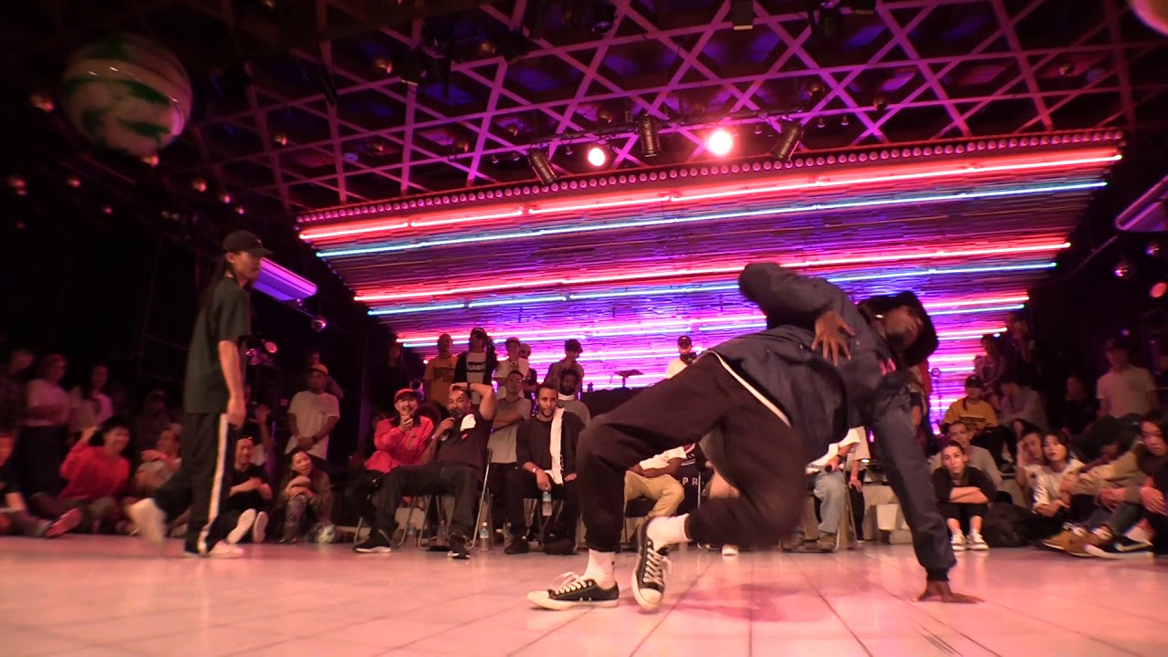 Atsuki vs BOUBOO @ HIPHOP FOREVER JAPAN 2017 SEMI-FINAL