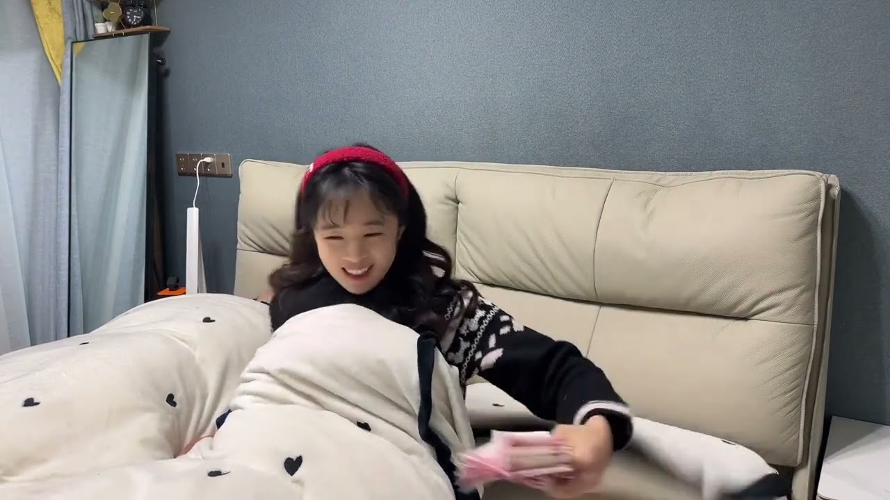 媳妇生气不肯回房睡，高情商老公做了啥？媳妇立马态度变了