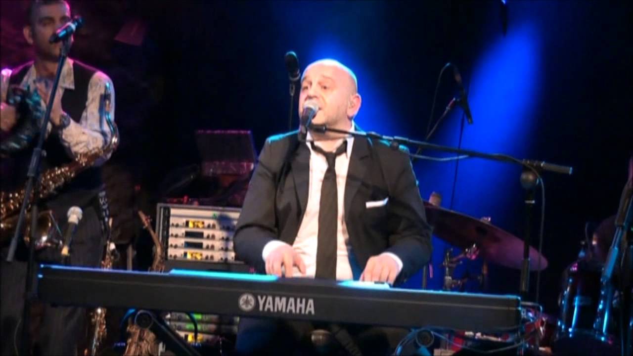 ELIO PACE PLAYS THE BILLY JOEL SONGBOOK - SCENES FROM AN ITALIAN RESTAURANT