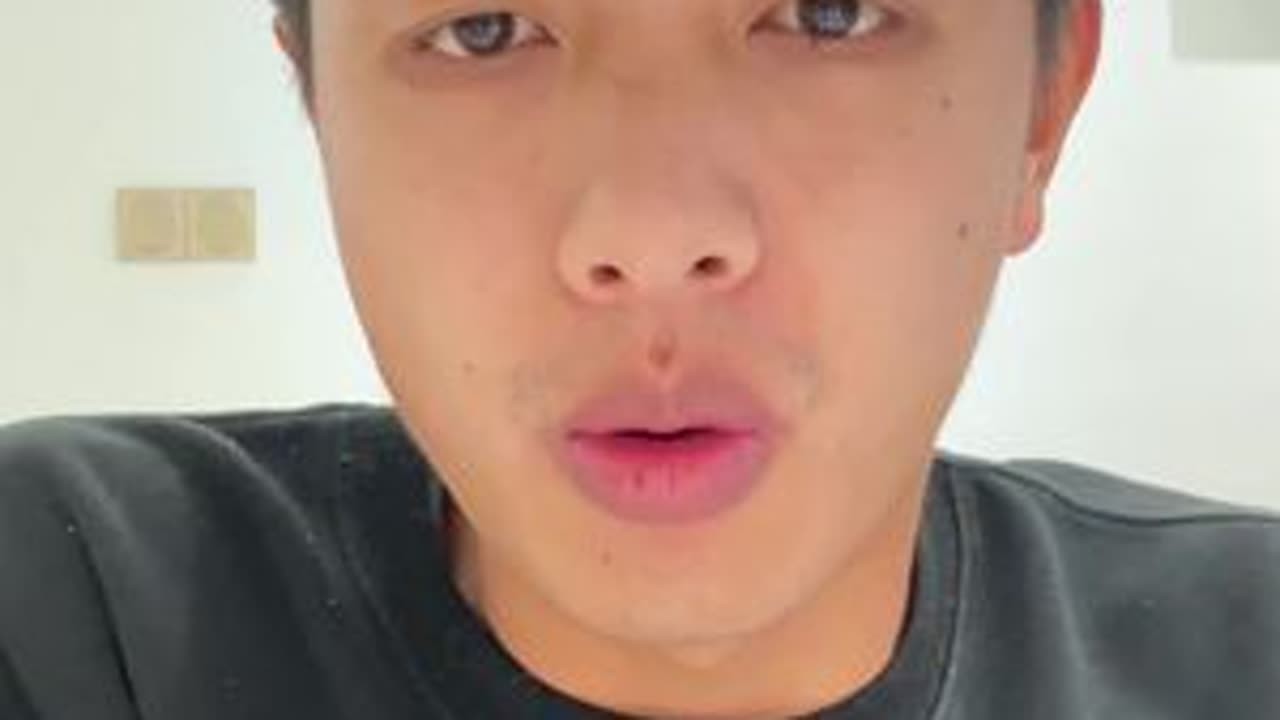 给想卖头发的小姐姐一点建议，买头发一定要慎重考虑，最近头发行情跌了，不要相信网上的高单价，高单价背后的套路：卡尺寸，例如50公分的头发跟你说成，45公分，从而卡一个尺寸的价格，偷头发：特别注意二...