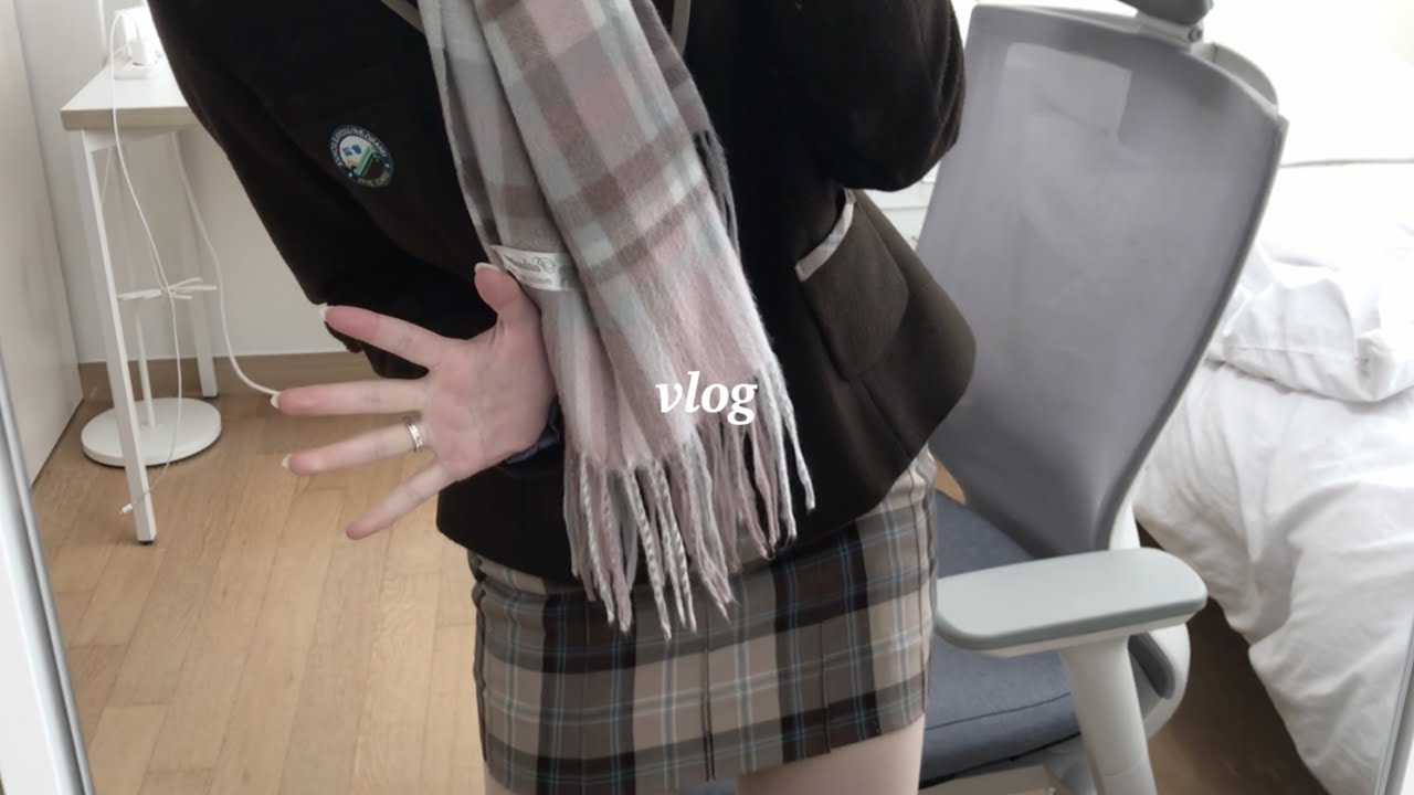 [vlog] 새학기 브이로그🤍/08년생 개학 브이로그/ 아이폰 케이스 추천 | 류희진
