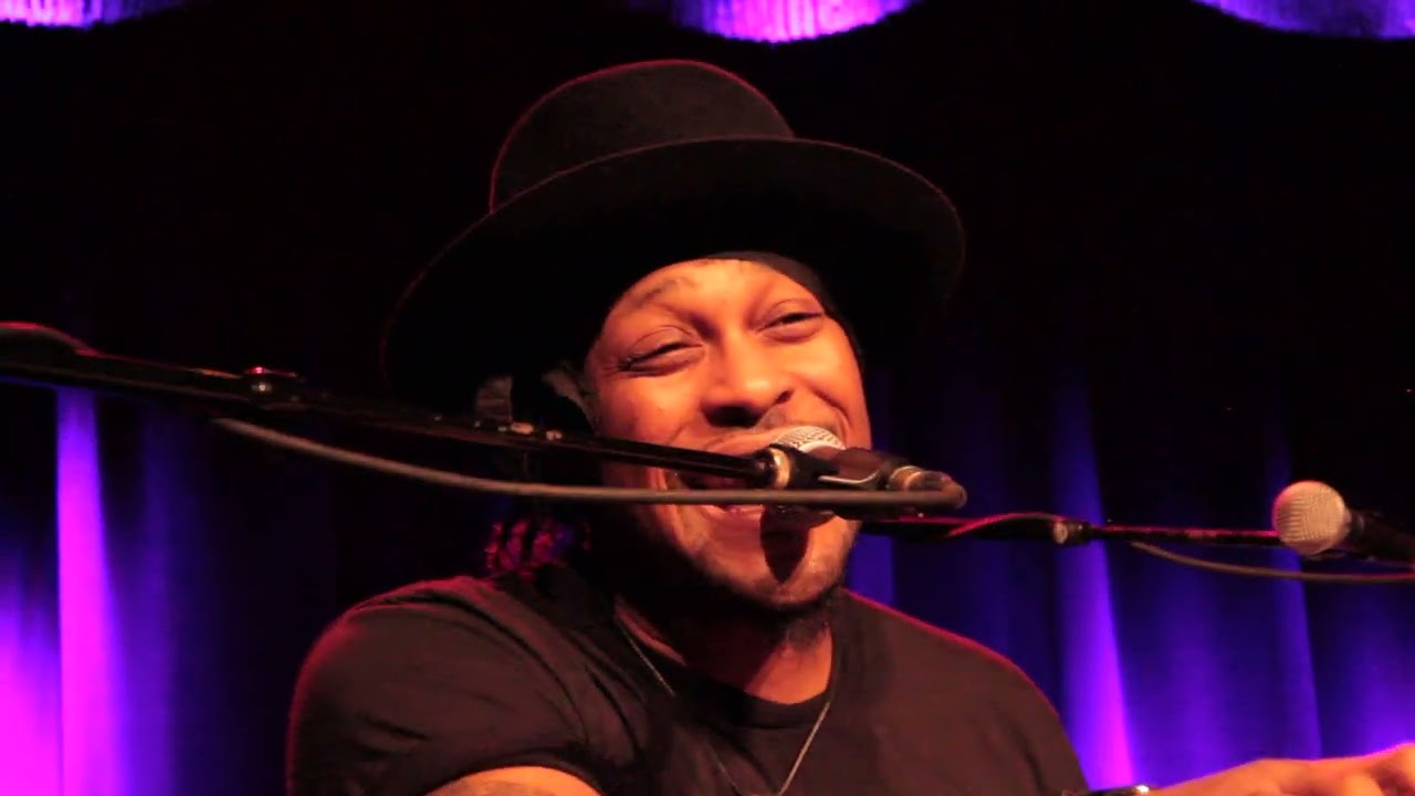 D'ANGELO & QUESTLOVE. March 4, 2013. Brooklyn Bowl