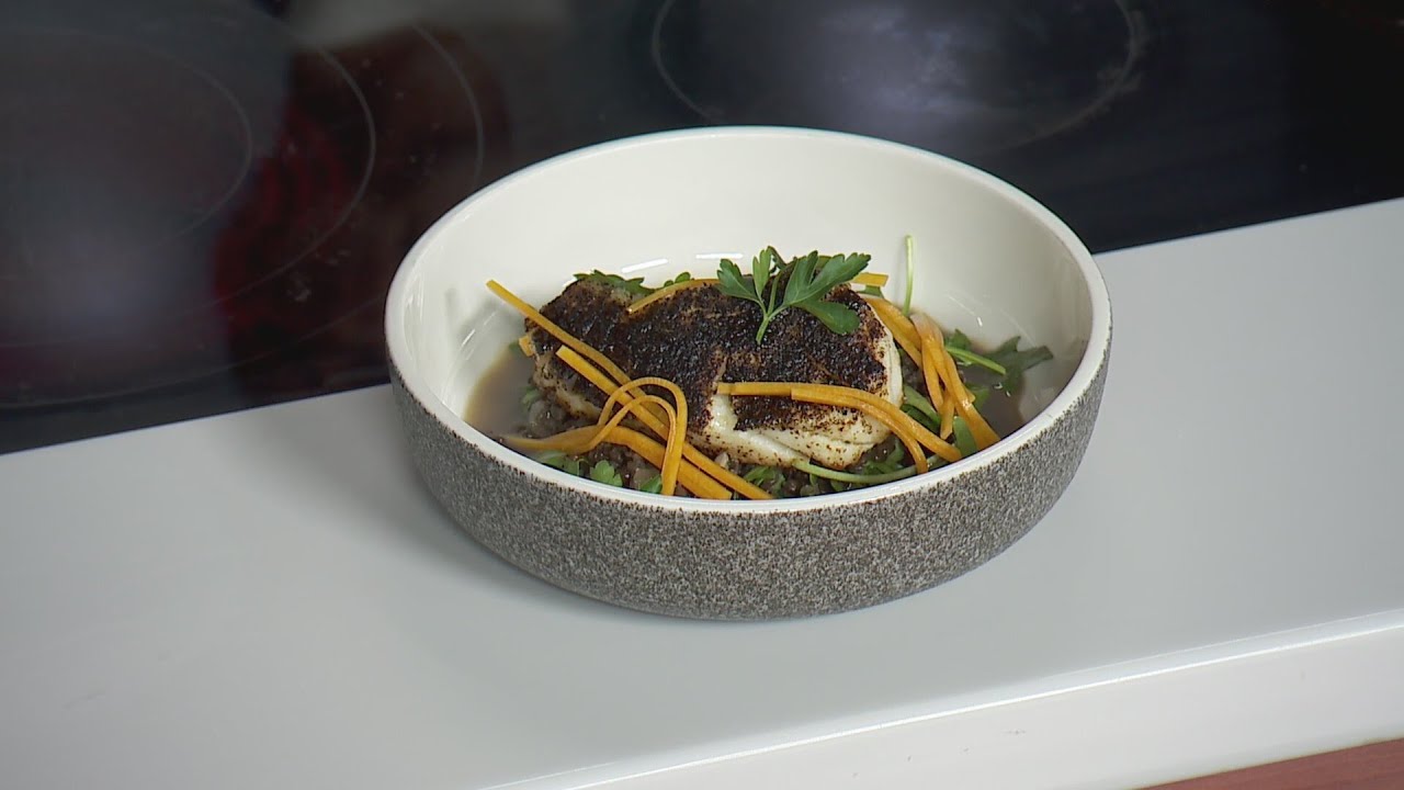 Lunchbreak: Garlic Leek Chilean Sea Bass