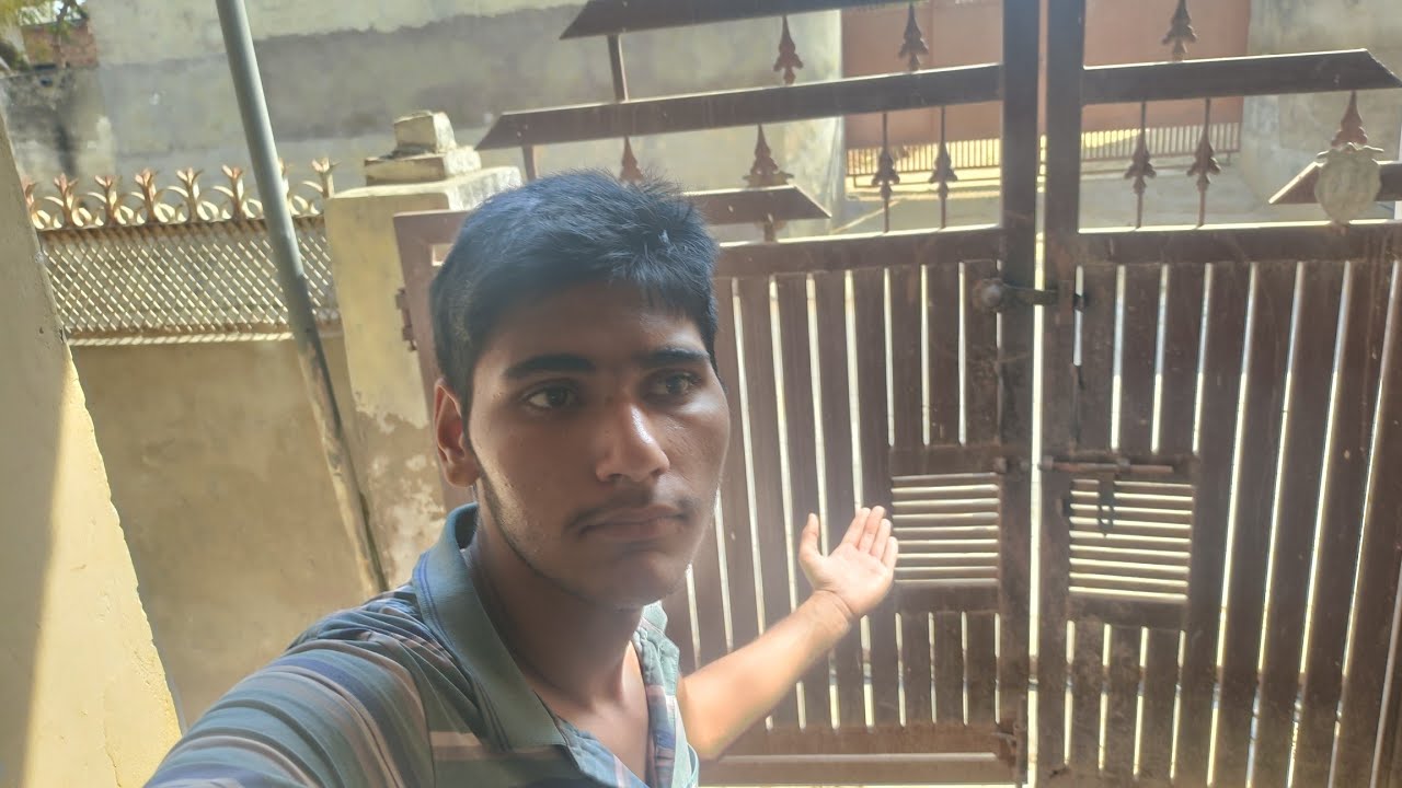 Finally darvaja thek ho gaya hai aa