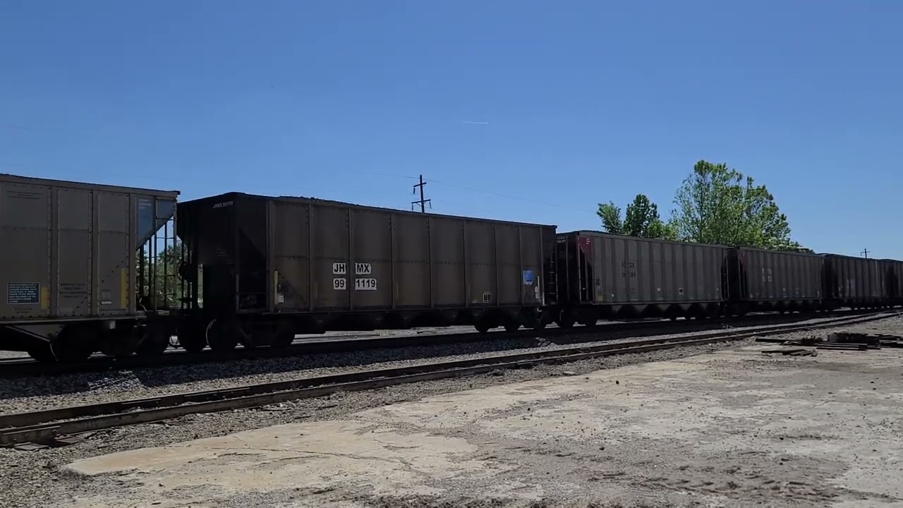 BNSF 5697, 9372 & DPU'S 8587, 5752, 6175