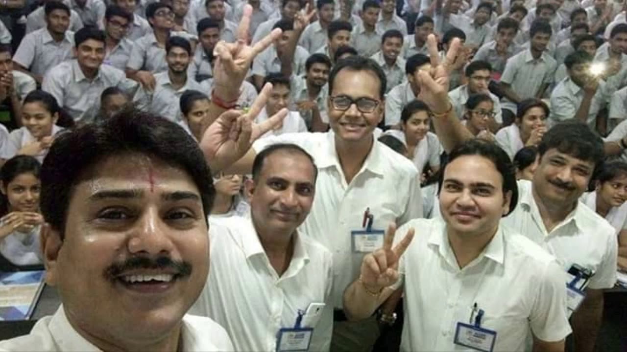 JEE (mains) Allen faculty .........Best faculty....🤩🤩🤩All teachers teach me..