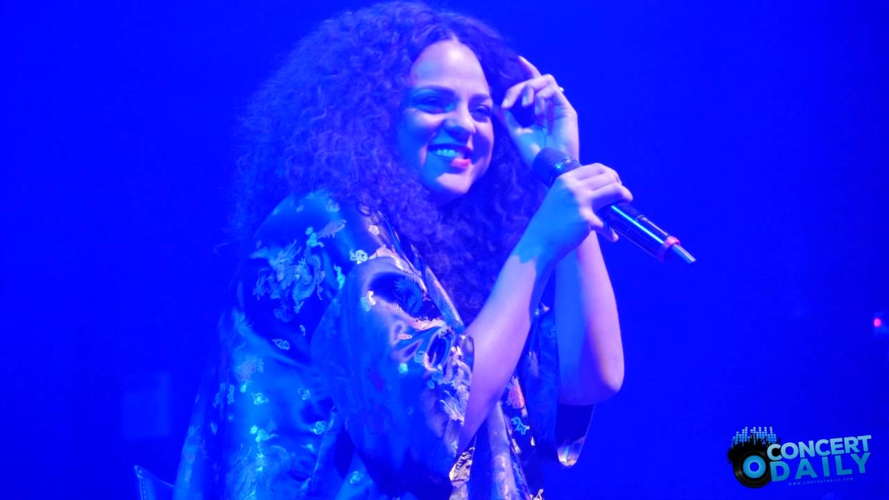 Marsha Ambrosius performs new song 