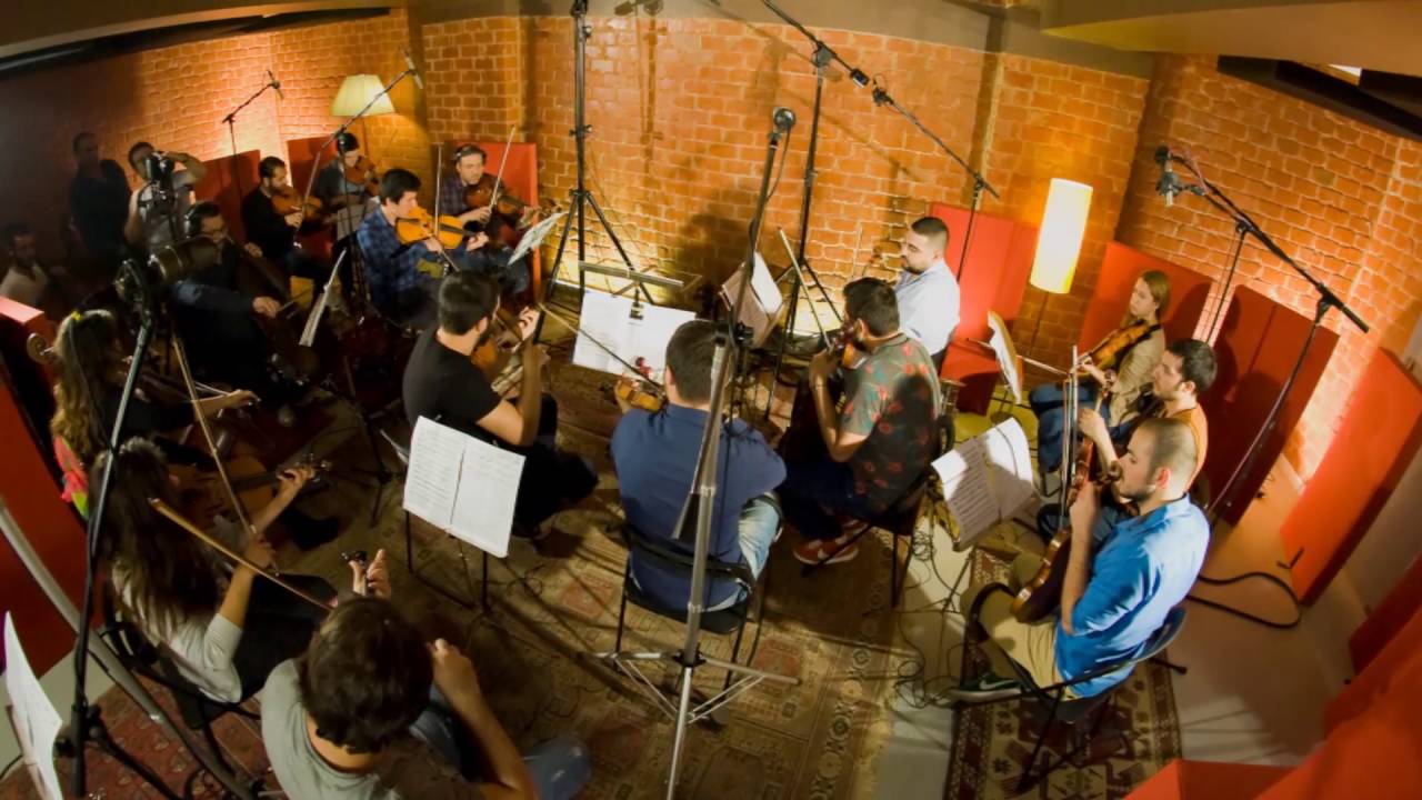 İstanbul Strings feat. Stavros Pazarentsis - Gypsy Love