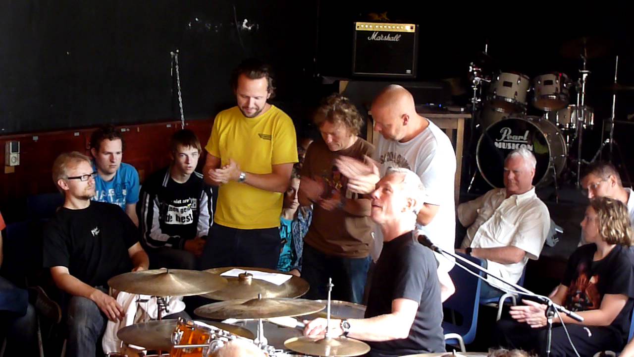 Mark Eeftens, Joost Patocka, Rob Kloet, Rob Kramer  tijdens de drumdriedaagse 2011