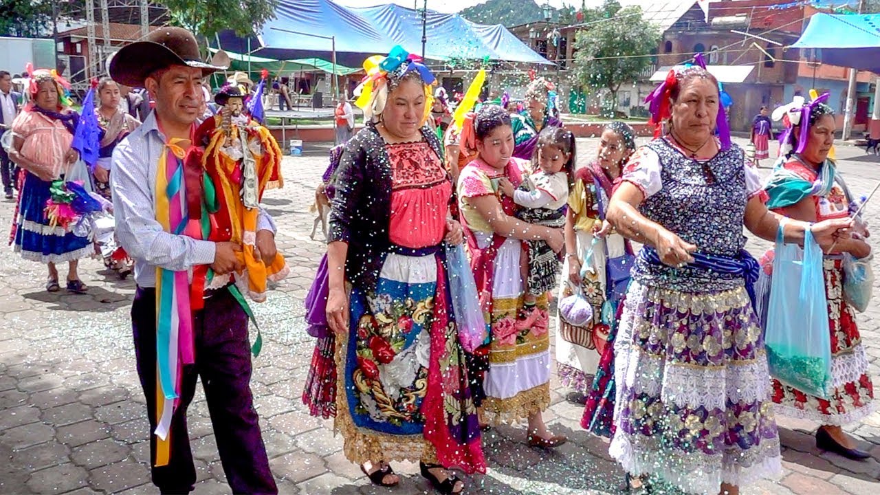 PALO DEL CASTILLO PREPARANDOSE PARA LA FIESTA MAS GRANDE DE LOS PUEBLOS PUREPECHAS 