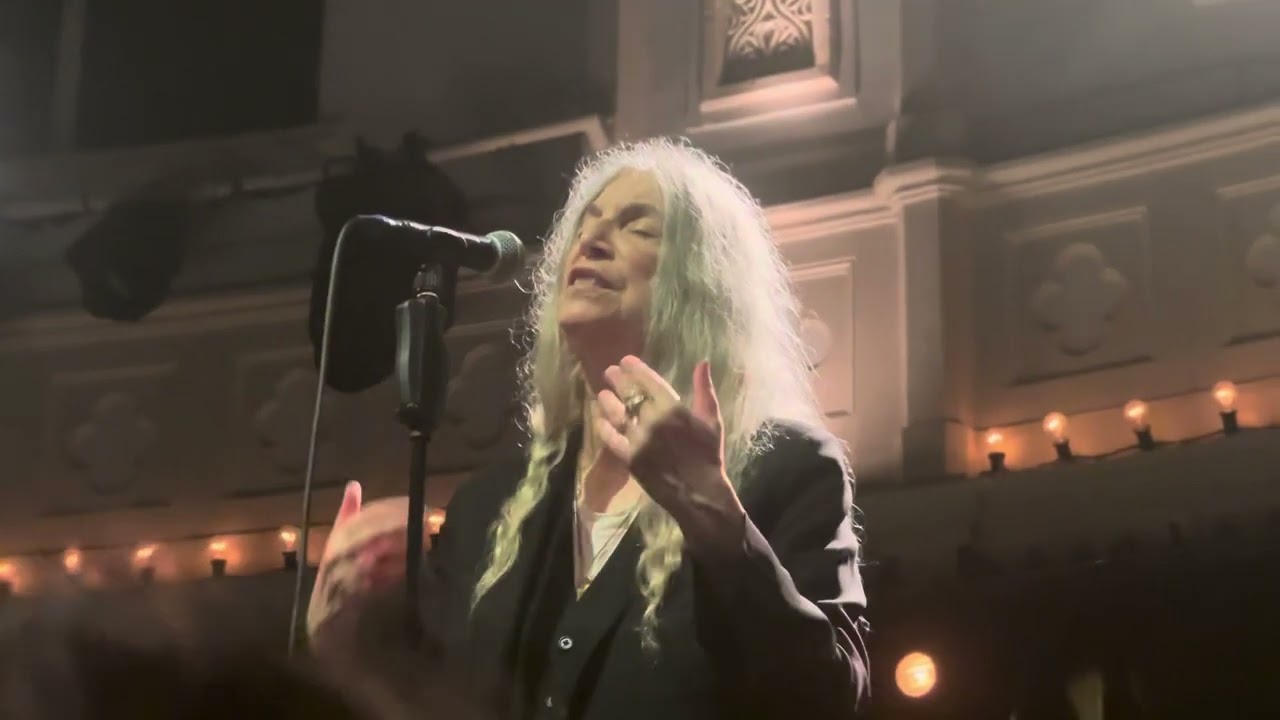 Ghost Dance - PATTI SMITH live@Paradiso Amsterdam 9-7-2024