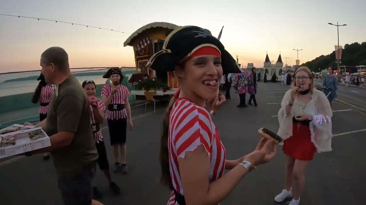 Jersey Moonlight parade 2022 Battle of Flowers