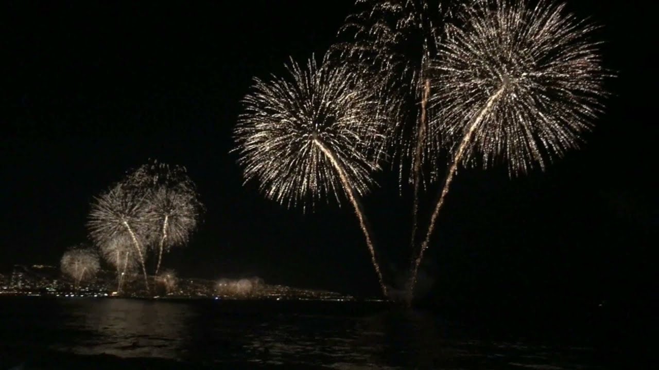 Fuegos Artificiales en Viña del Mar & Valparaiso (CHILE 2017) Fuegos Artificiales en el Mar 💗