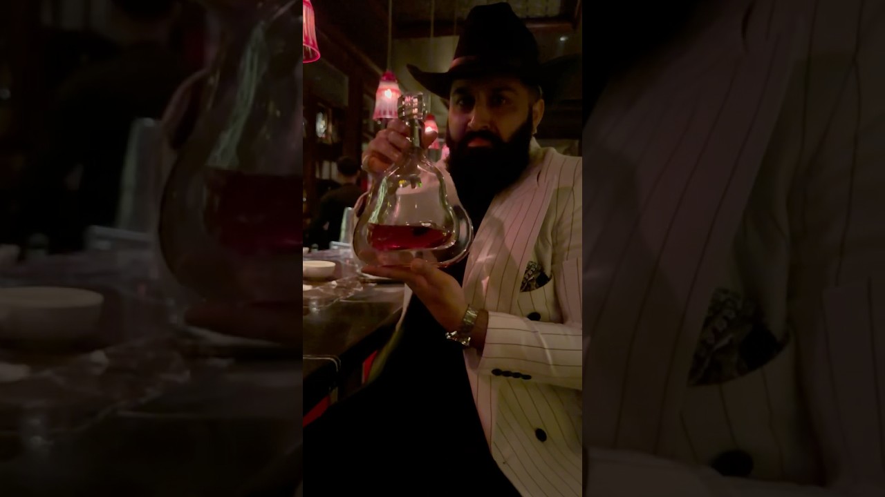 Drinking Richard Hennessy At Leela Palace Delhi | Richard Hennessy Cognac Price In India 5.5 Lakhs