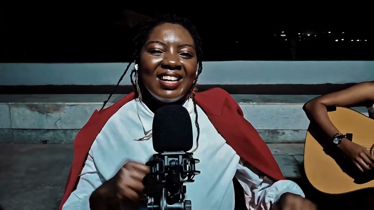 JE SUIS À TOI (VISUALIZER) - Rose MBAN 