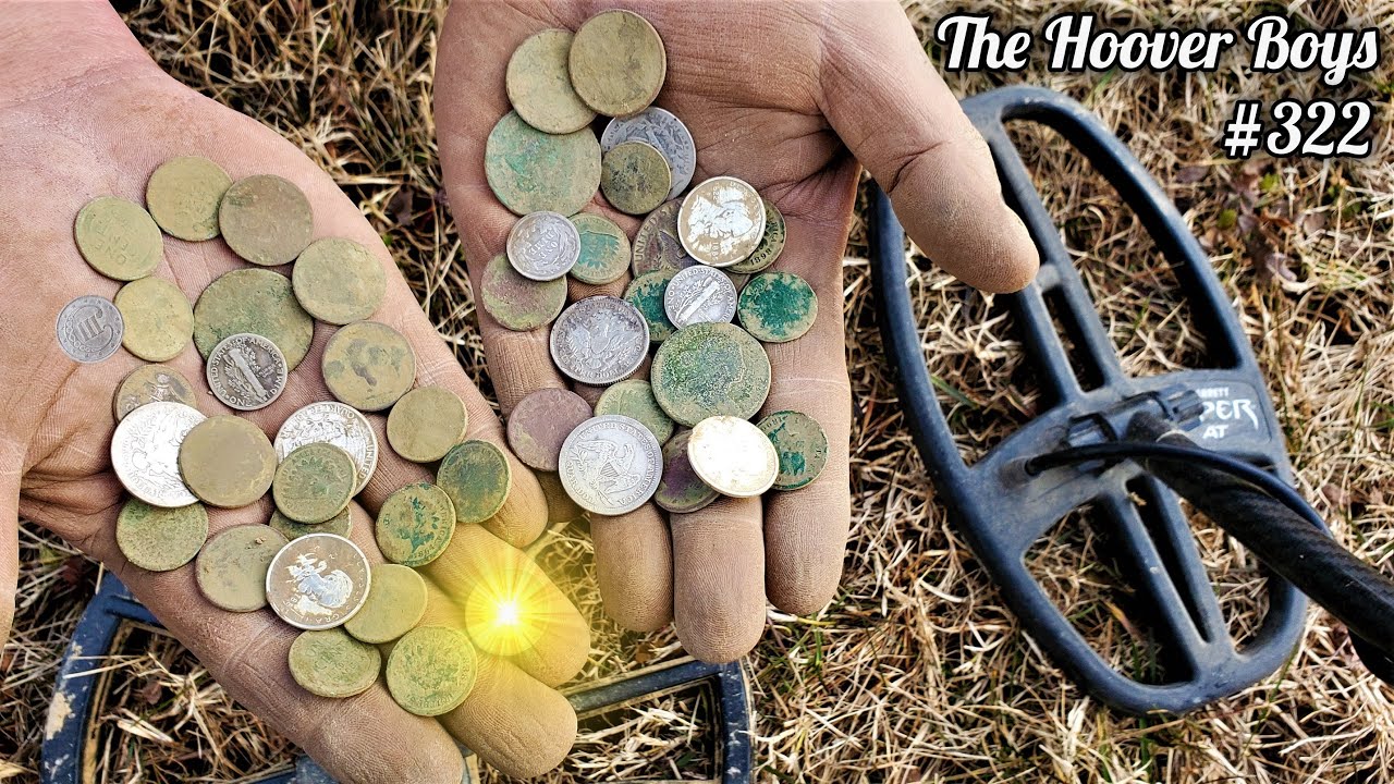 OMG!! METAL DETCTING OLD GENERAL STORE LOADED WITH COINS
