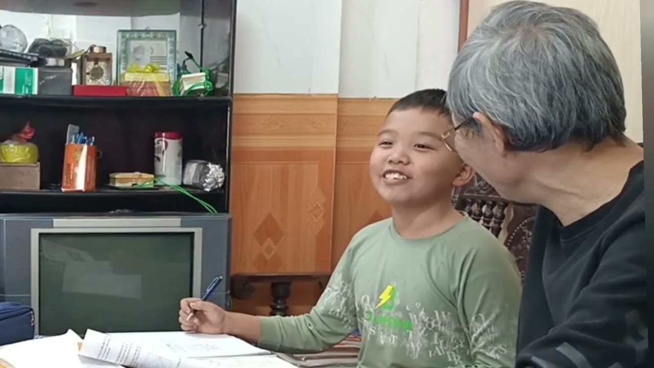 Ngày Hiếu đến học