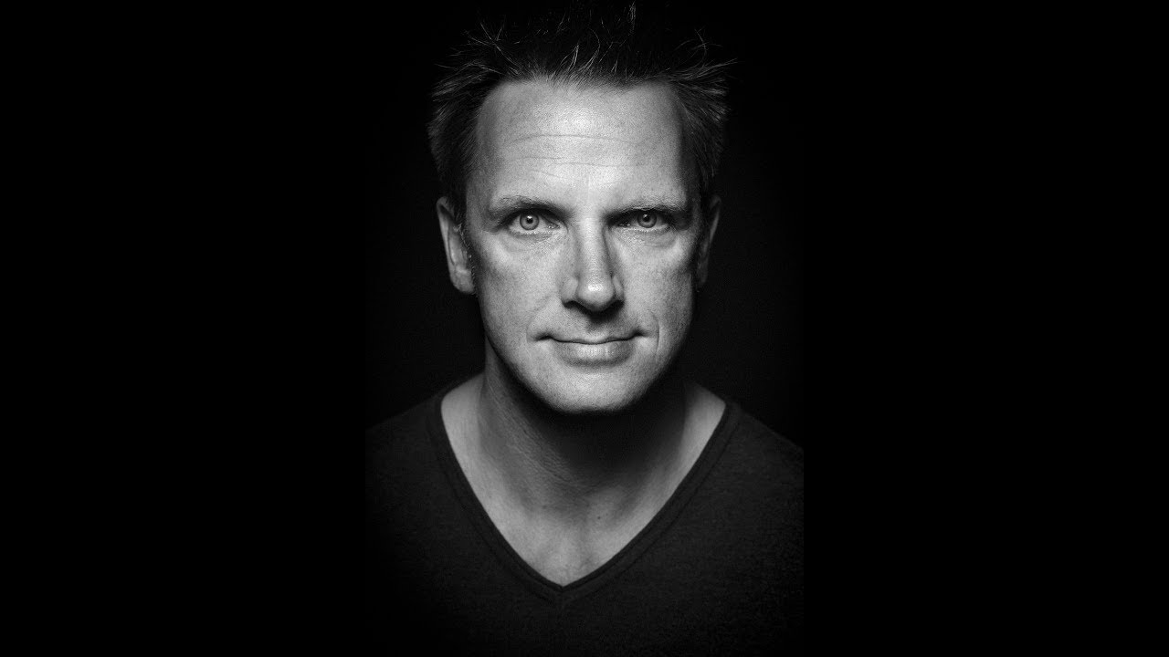 Schwarz-Weiss Männer-Portrait / Studio