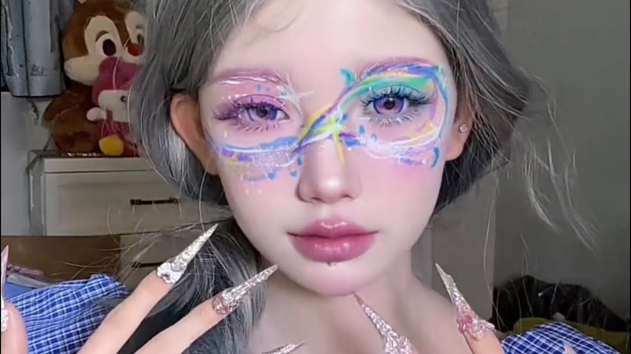 This Pastel Doll Makeup Doesn’t Look Real… | Fantasy Face Paint Transformation!!!👩🏻‍🦲