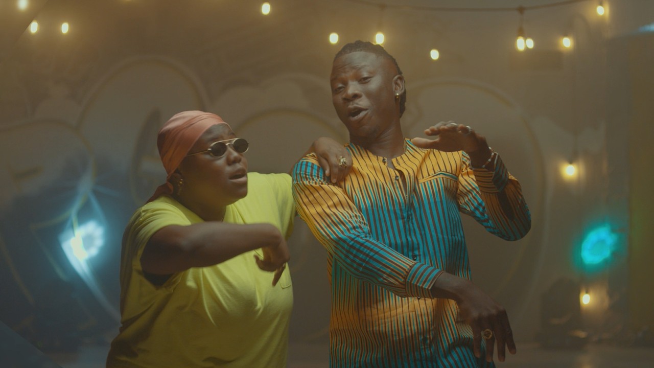 Stonebwoy - Ololo (feat. Teni) [Official Video]