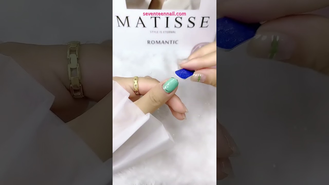 ⏳ fast manicure in under a minute!