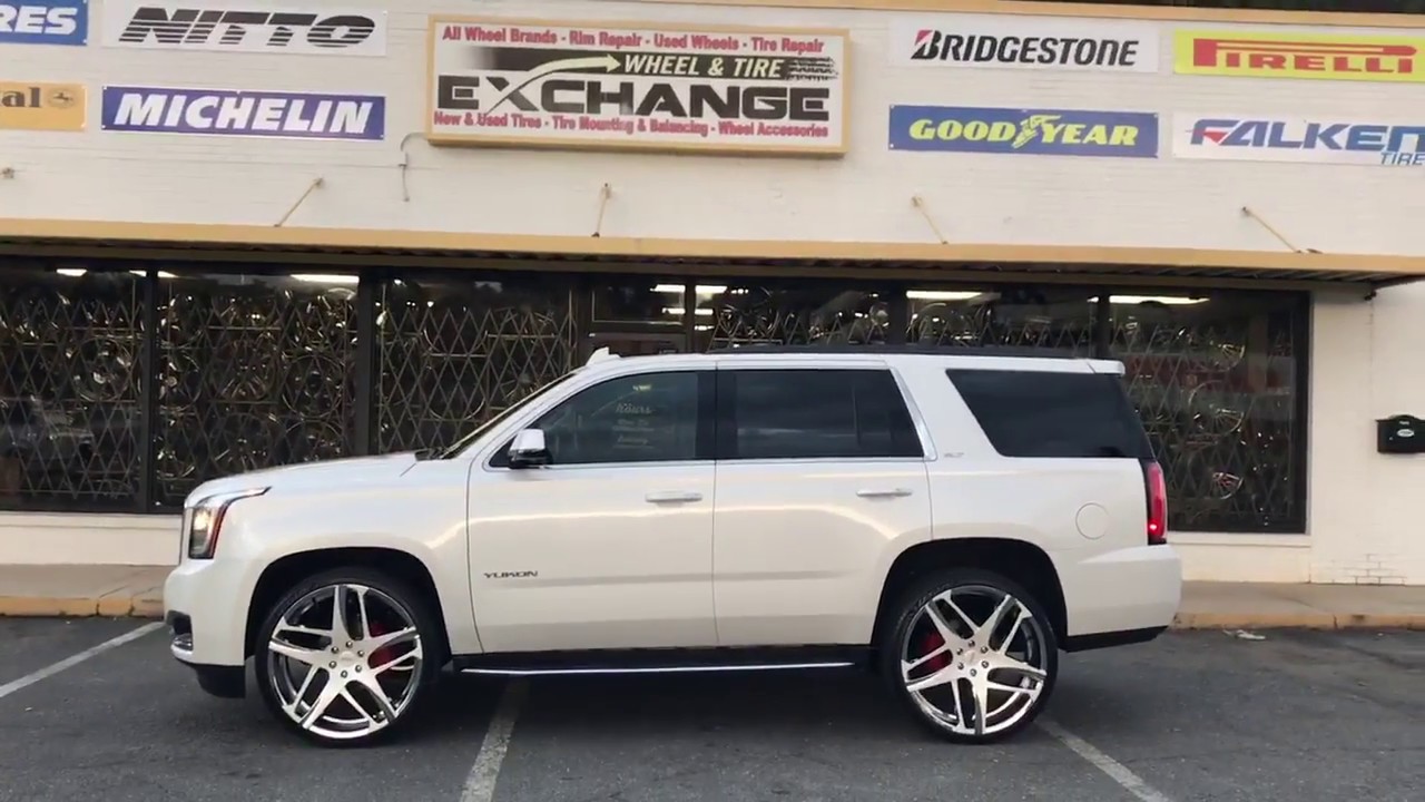 2017 GMC Yukon On 26