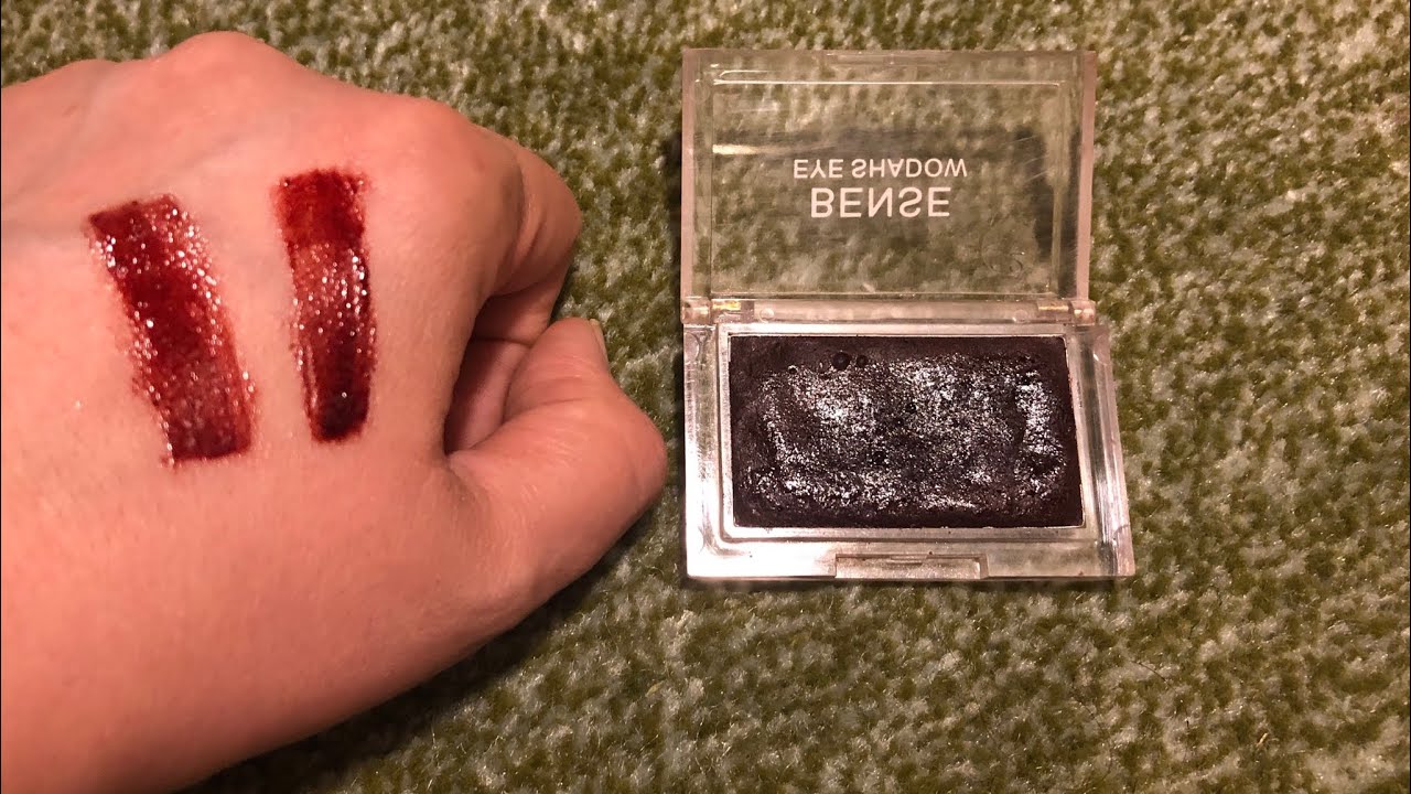 DRY EYESHADOW PALLETE WITH BEETROOT JUICE
