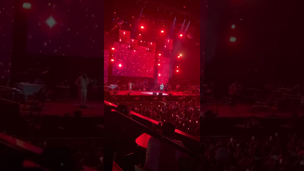Aaoge Jab Tum - Atif Aslam Live in Wembley arena london #viral #atifaslam #live #music