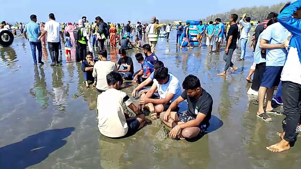 কক্সবাজার সমুদ্র সৈকতে আনন্দের সীমা নেই.. Cox's Bazar Sea Beach. #foryou  #shortsfeed #shorts 
