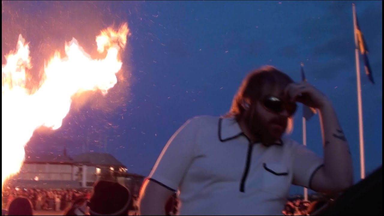 Hannes - Friends (Official Video)