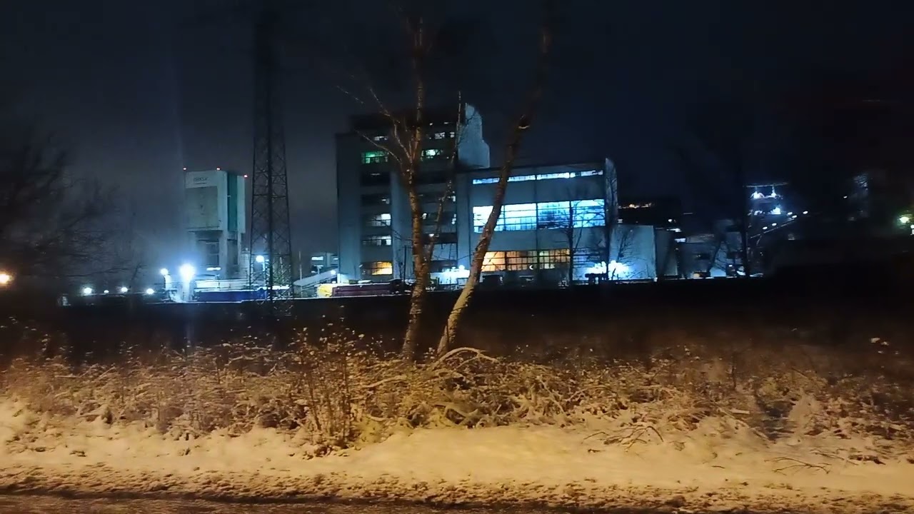 Kopalnia zimowa nocą 