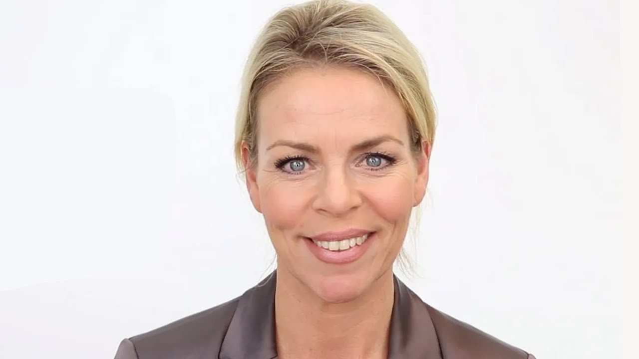 Hoe bepaal je de juiste kleur foundation? | Blèzi