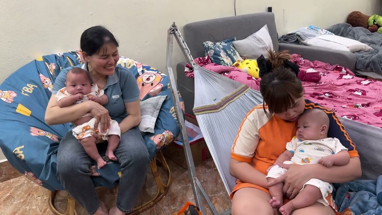 Bà năm mua sữa cho 2 em thum thủm nhà c sen