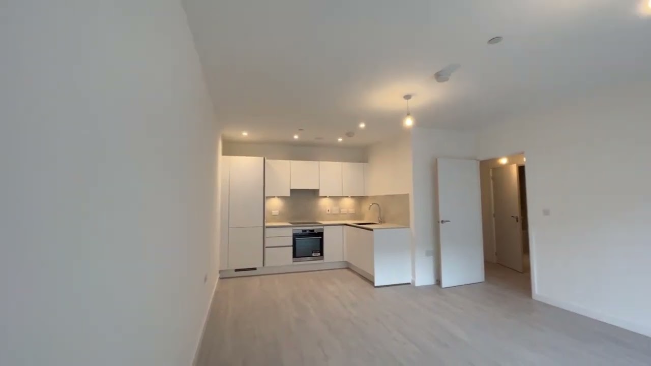1 bedroom(s) flat to rent in Farine Avenue, Hayes, UB3 | Benham and Reeves