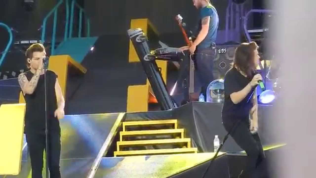One Direction - First Performance of 18 13.06.15 Larry centric