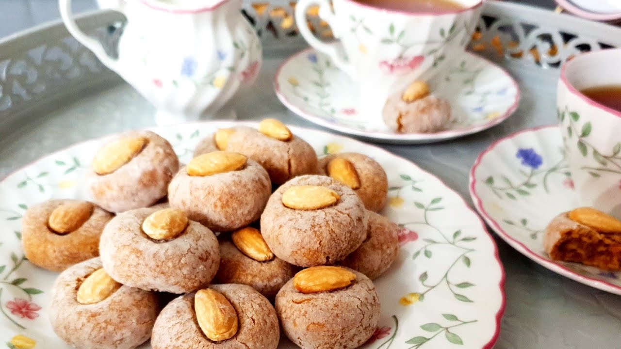 MAKKELIJKE GHRIBA KOEKJES MET PINDA'S EN AMANDELEN | MAROKKAANSE KOEKJES | EL EID SPECIAL