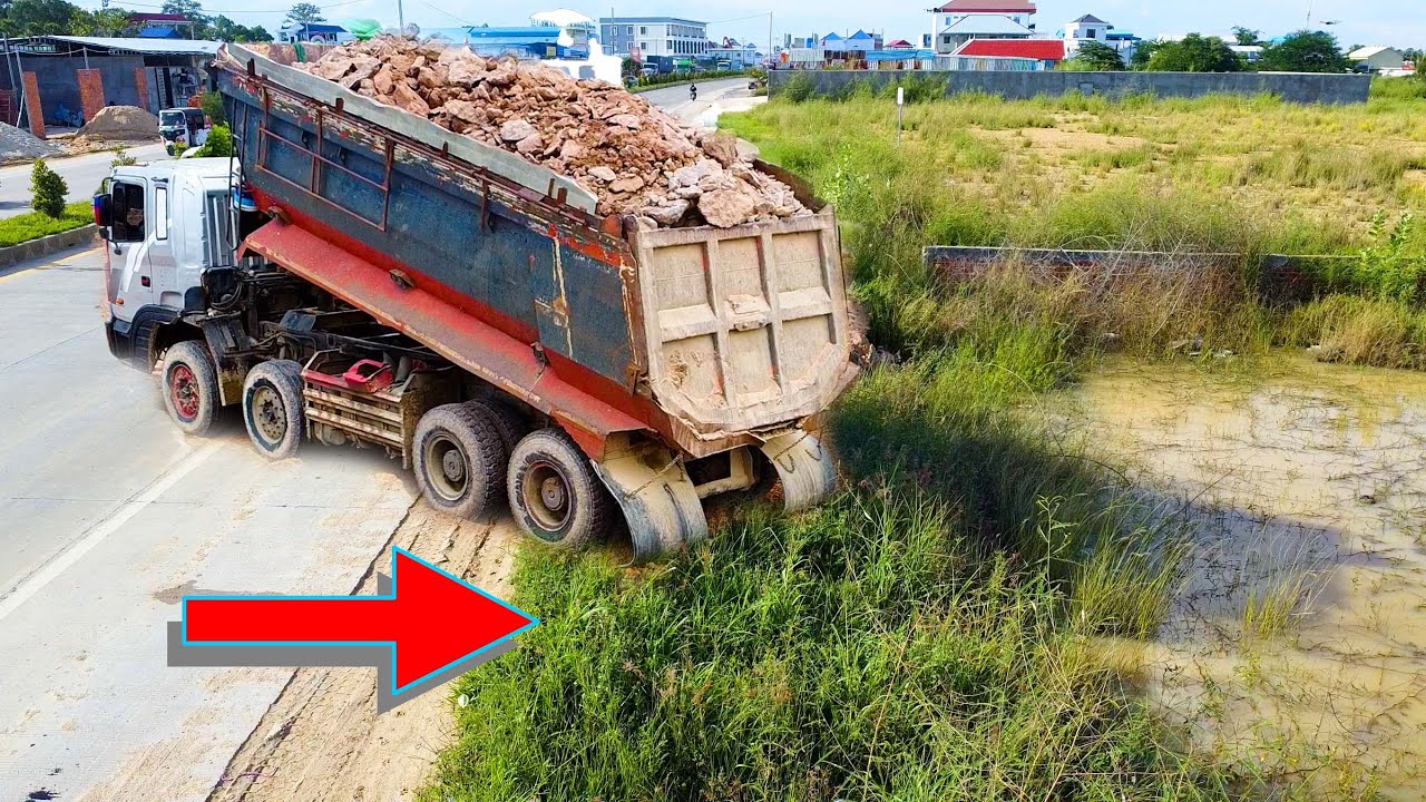 Mega Machines at Work Transforming a Landfill with Dump Trucks & Dozers in Action!