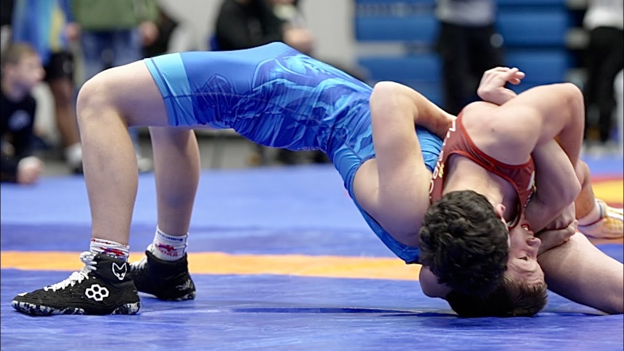 U15 I. Nasibov (UKR) vs I. Gusev (GER) 57kg final. Youth boys greco-roman wrestling.