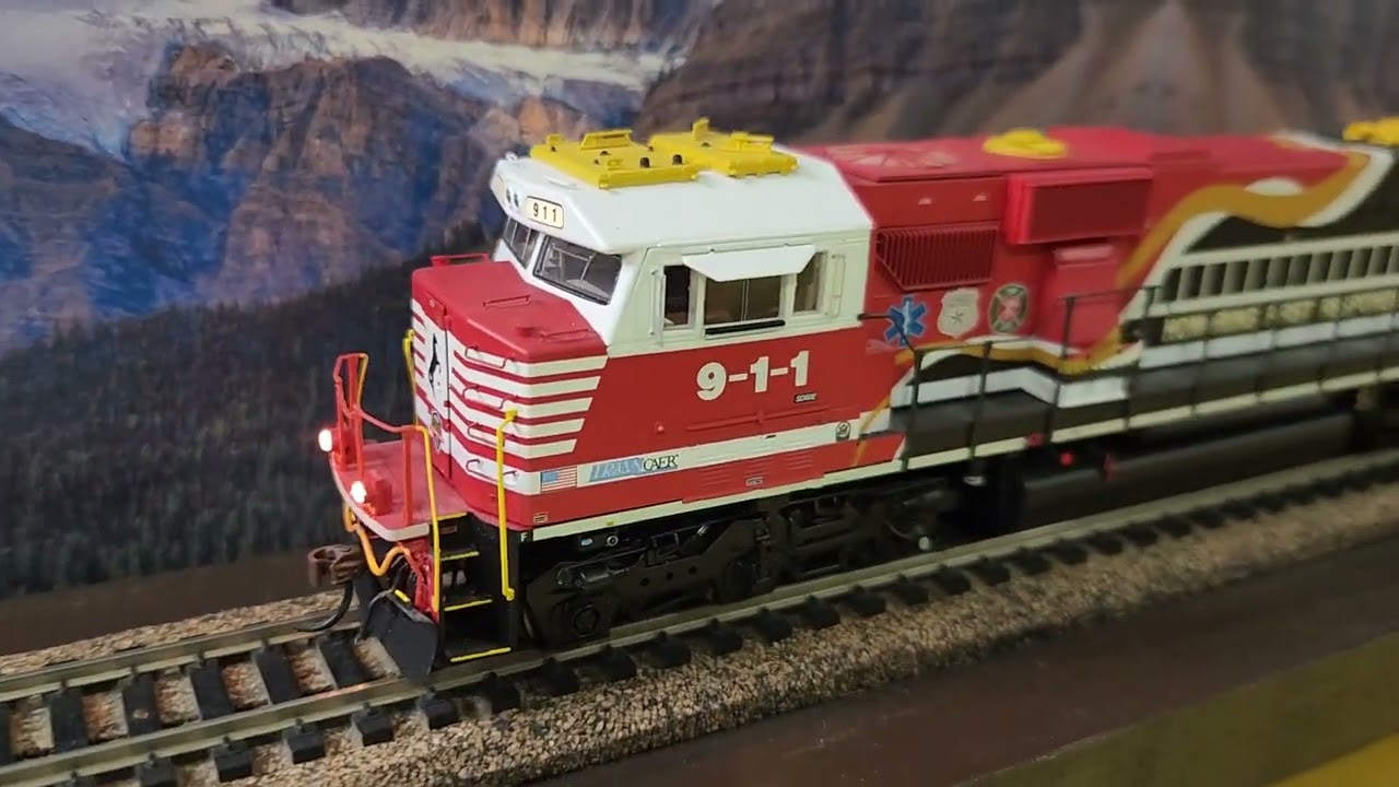 Athearn Genesis G65250 HO Scale SD60E Norfolk Southern First Responders NS 911 Bench Test 