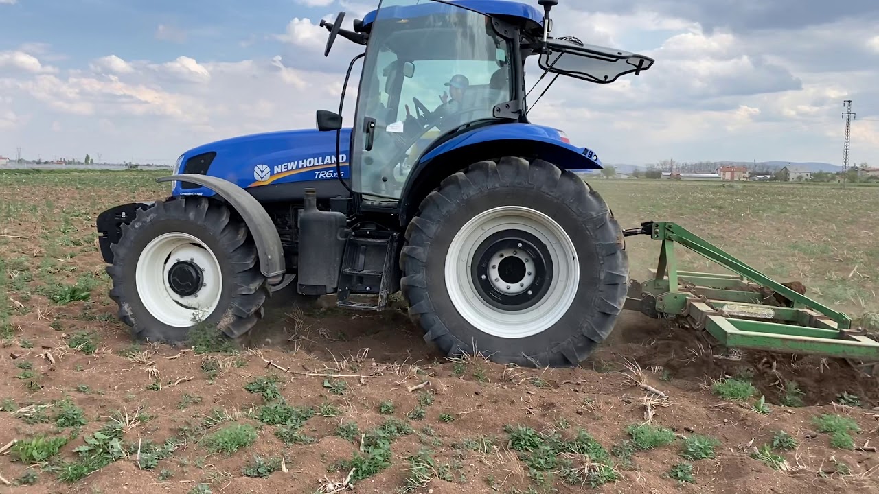 ÇOK CİĞERLİ TRAKTÖR NEW HOLLAND TR6.135