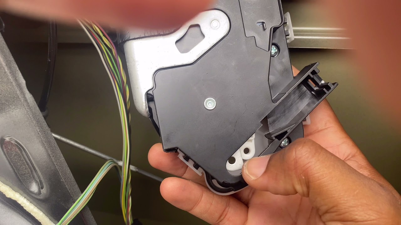 2016 Ford Explorer Platinum driver door actuator replacement